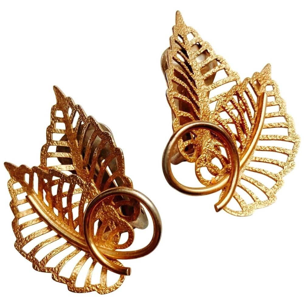 Cathé Mid Century Gold Tone Leaf Clip Earrings Vintage 1950s Autumn Fall Jewelry
